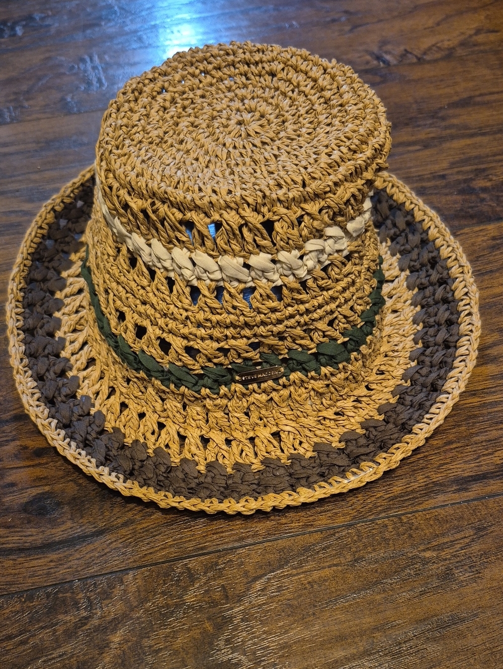 Steve Madden Woven Straw Bucket Hat in Tan, Cream & Green
